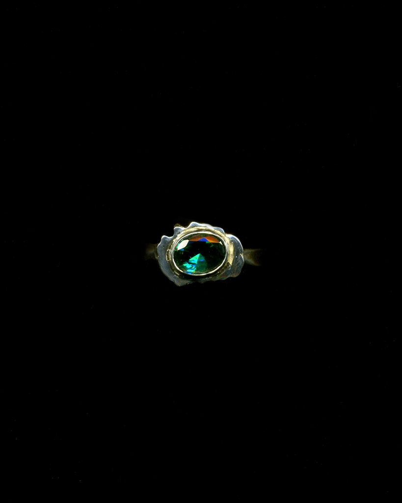 EYES